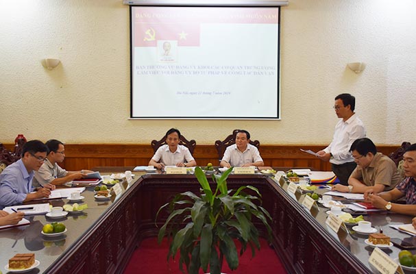 Huyện Xín Mần triển khai thực hiện chương trình hỗ trợ xây dựng nhà ở cho 122 hộ